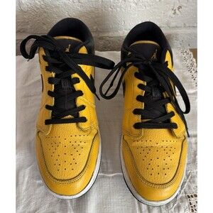 Nike Air Jordan 1 Low White University Gold Black 553560 700 Size 7Y 8.5W 7M